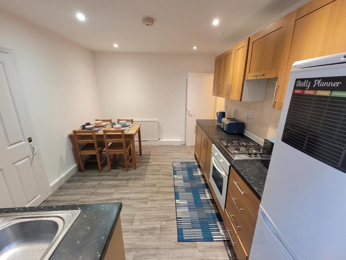 Spacious 2 Bedroom House In Central London With Garden ภายนอก รูปภาพ